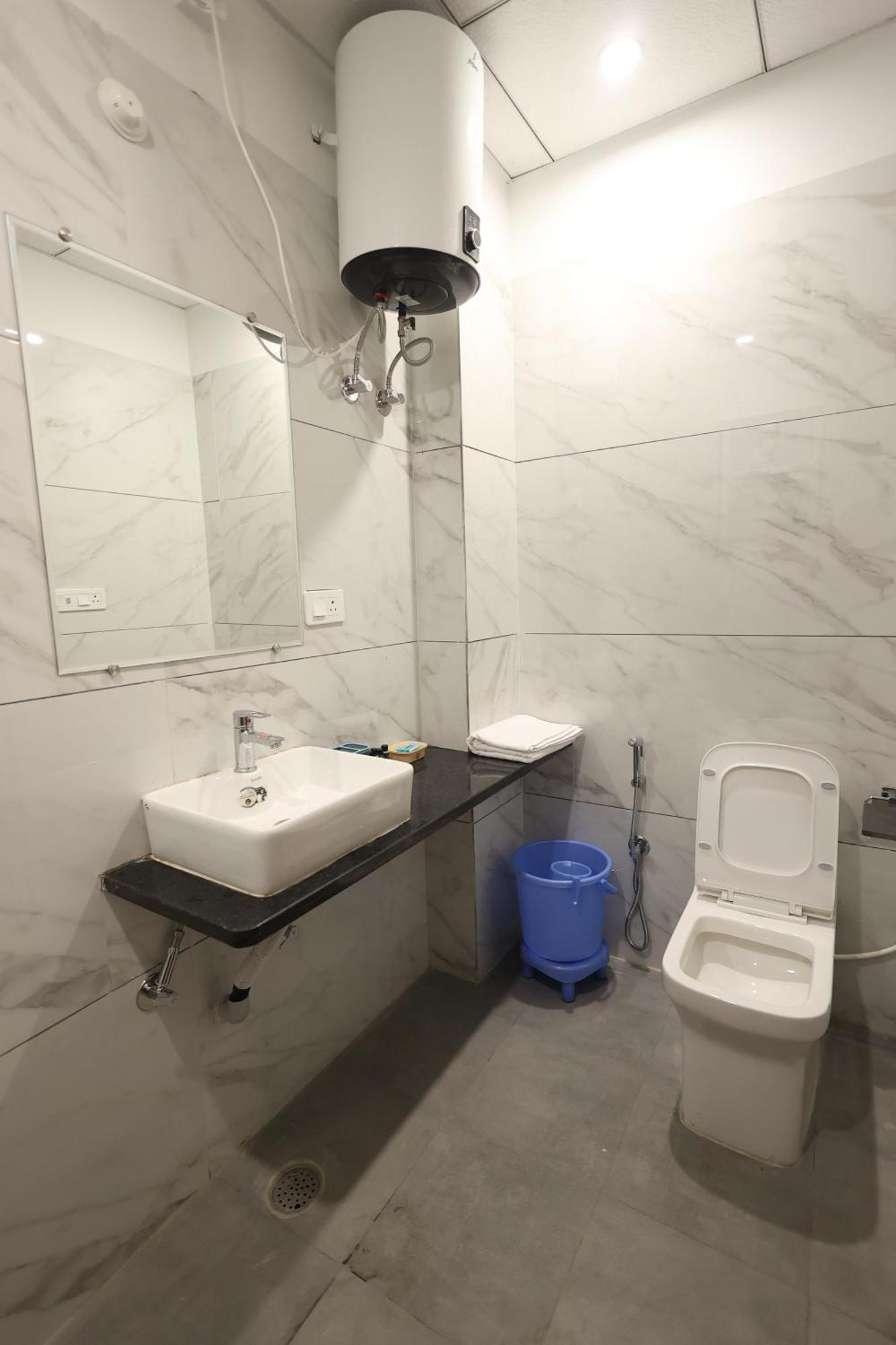 Unio Mystica Apartment Rishikesh Ngoại thất bức ảnh