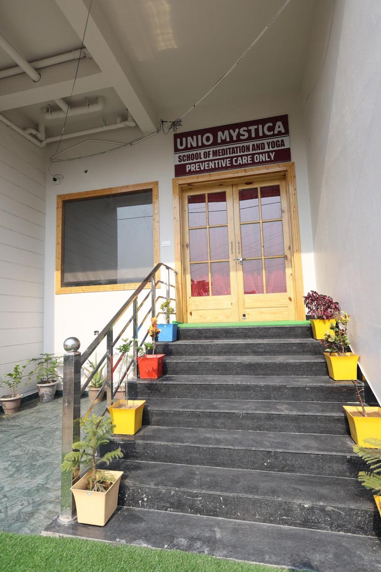 Unio Mystica Apartment Rishikesh Ngoại thất bức ảnh